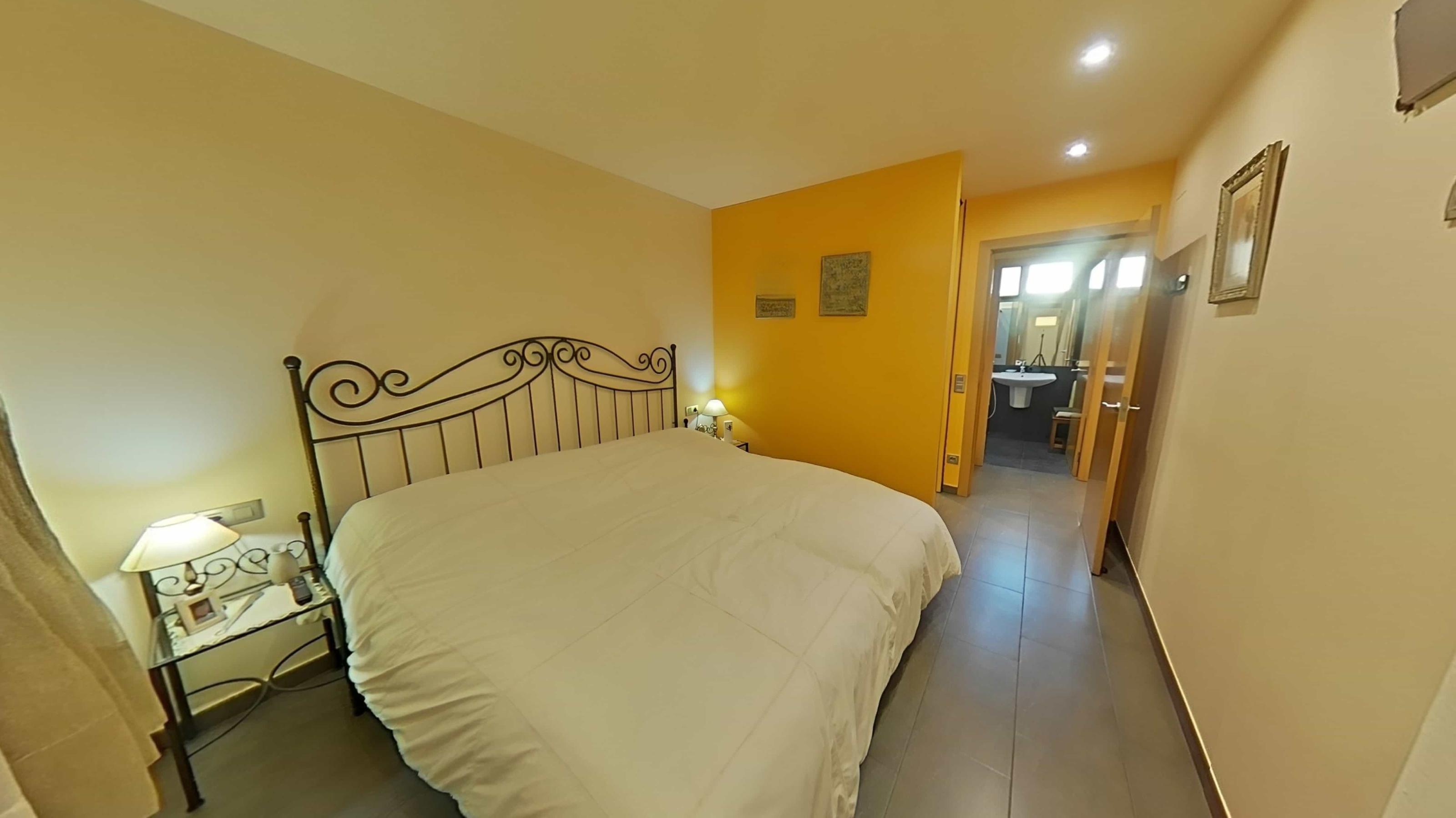 Imagen 4 Casa Pareada en venta en Sant Cugat Sesgarrigues / Centre de la població