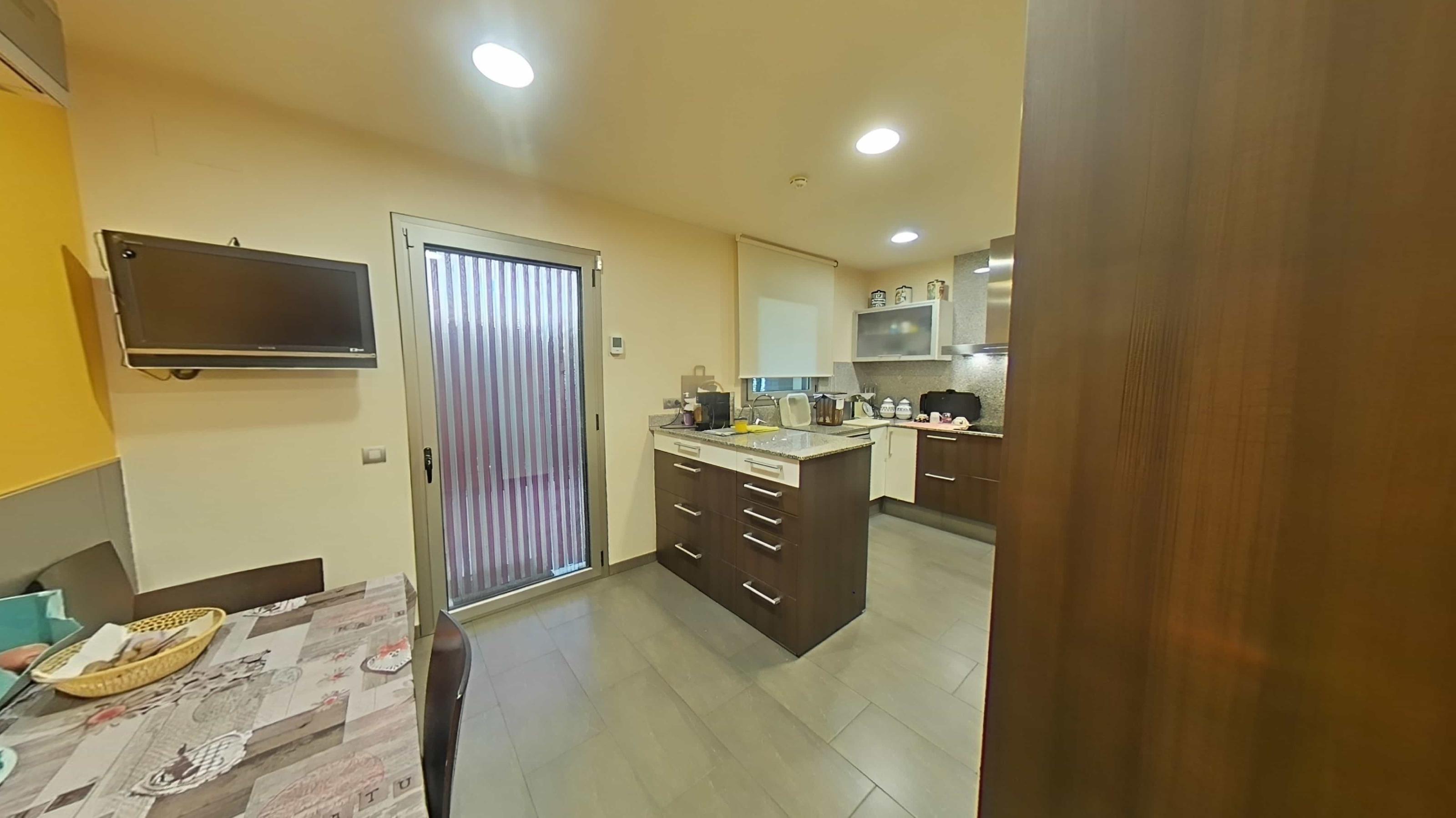 Imagen 9 Casa Pareada en venta en Sant Cugat Sesgarrigues / Centre de la població