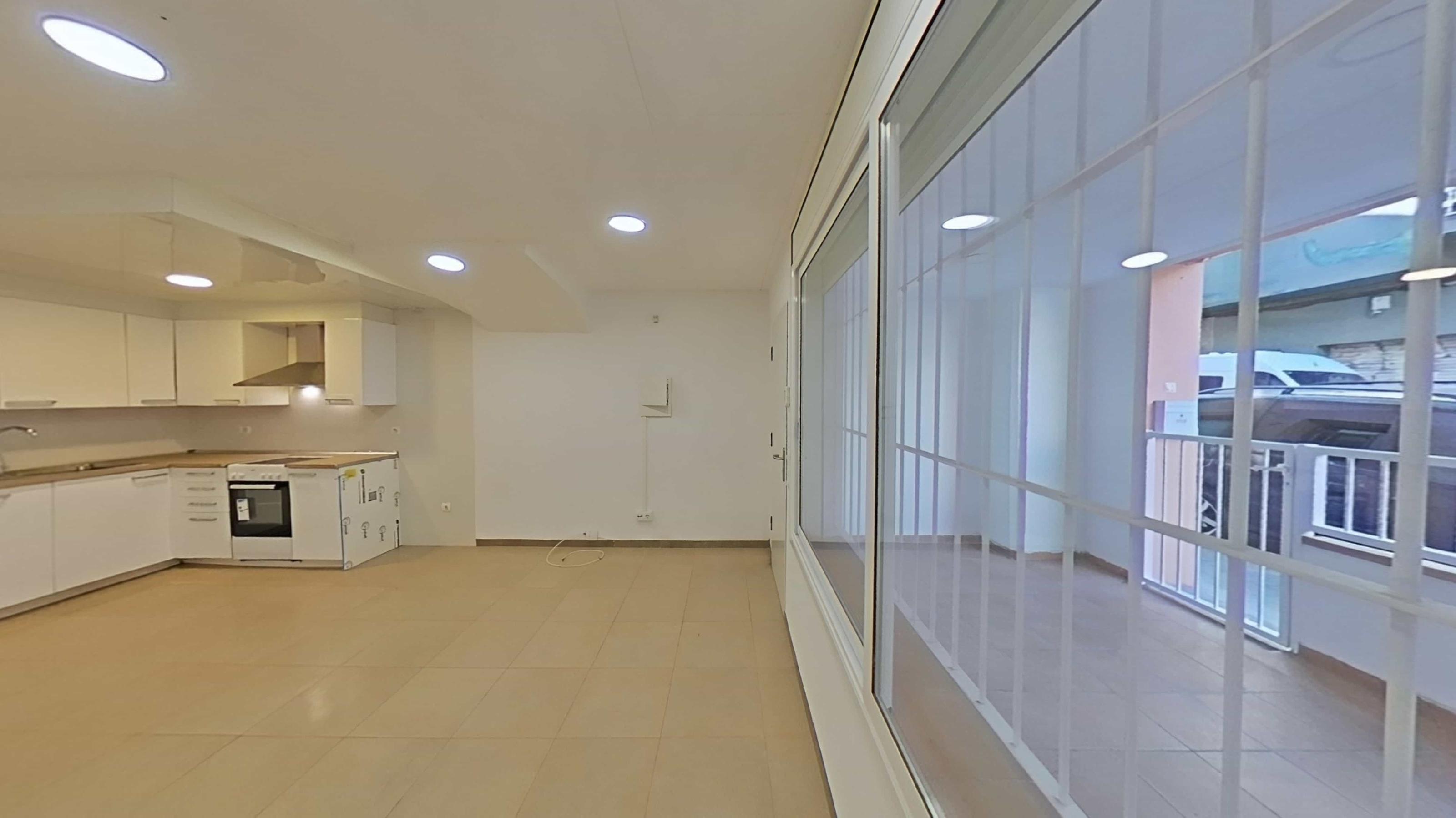 Imagen 11 Planta Baja en venta en Vilafranca Del Penedès / Próximo al campo de fútbol 