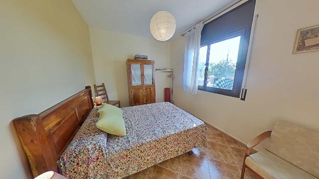 Imagen 19 Inmueble 299020 - Casa en venta en Torrelles De Foix / Ubicada en la Avenida principal de Can Coral.