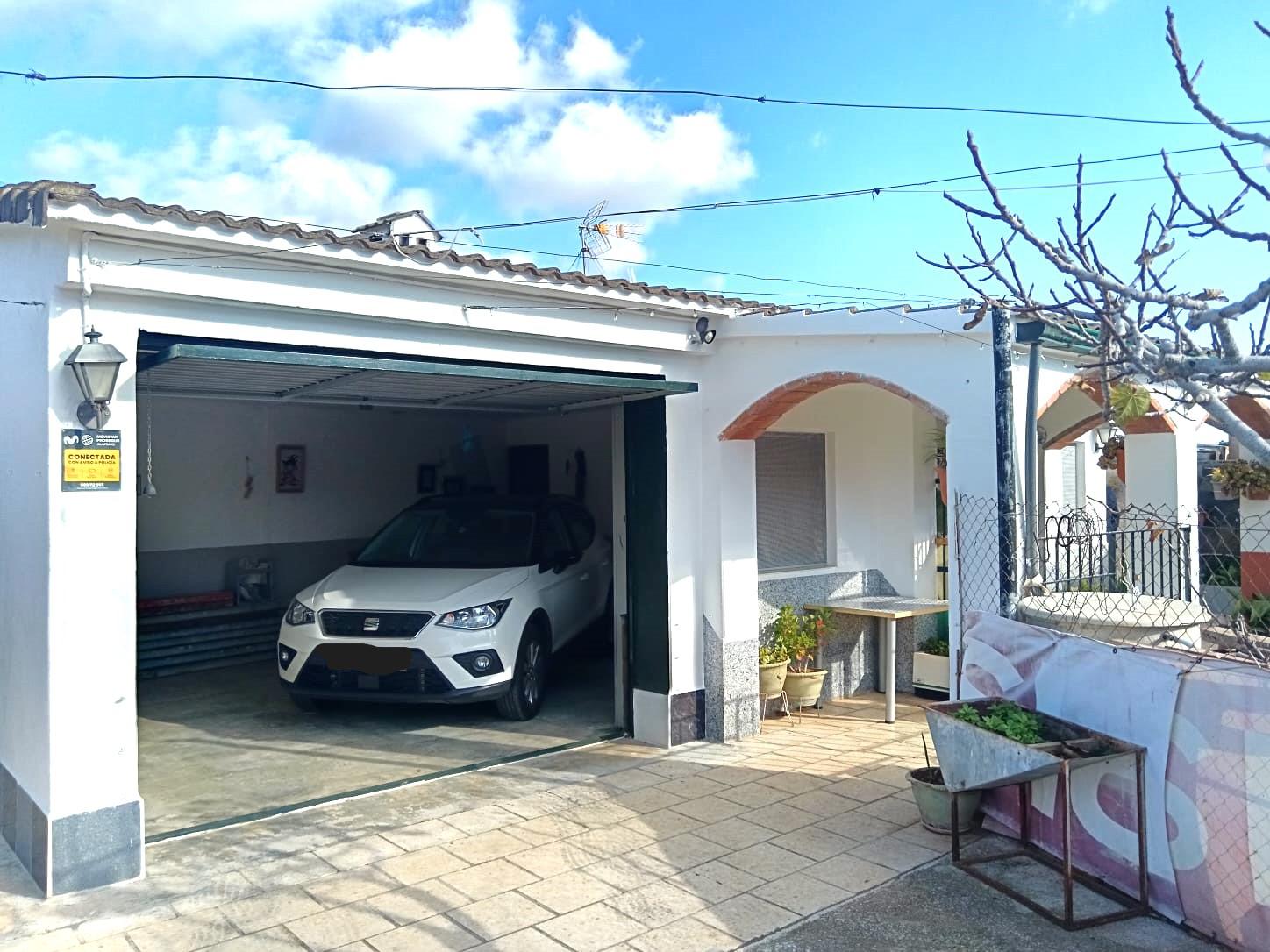 Imagen 21 Casa en venta en Torrelles De Foix / Ubicada en la Avenida principal de Can Coral.