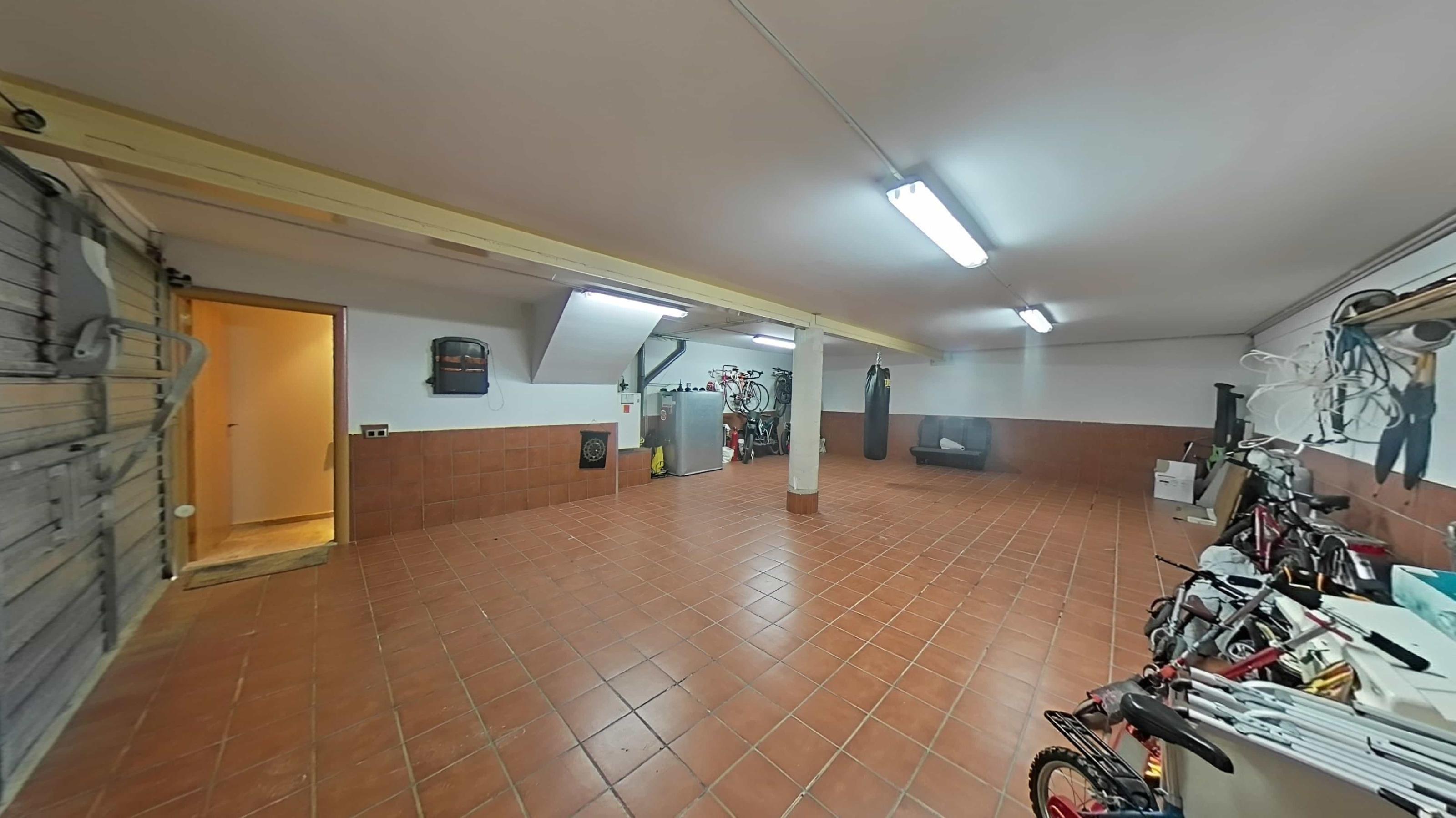 Imagen 29 Casa en venta en Olèrdola / A la entrada de la Urbanización Can Trabal