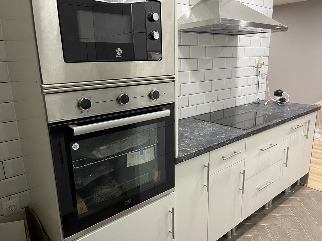 Imagen 8 Piso en venta en Hospitalet De Llobregat L´ / Junto al metro santa eulalia 