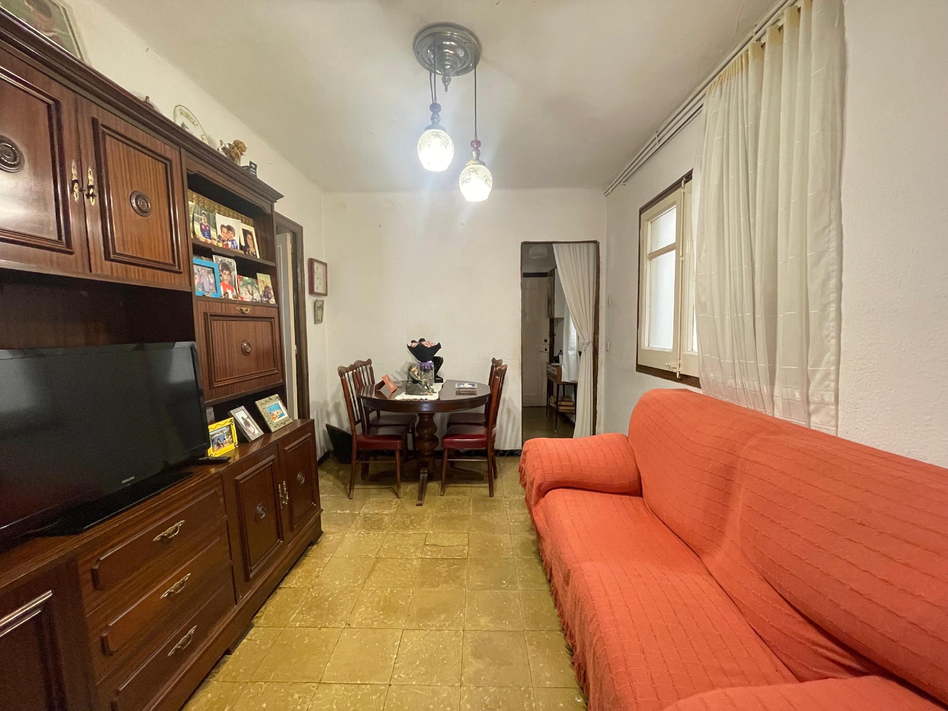 Imagen 2 Piso en venta en Hospitalet De Llobregat L´ / A tan solo 200 metros de Barcelona, cercan...