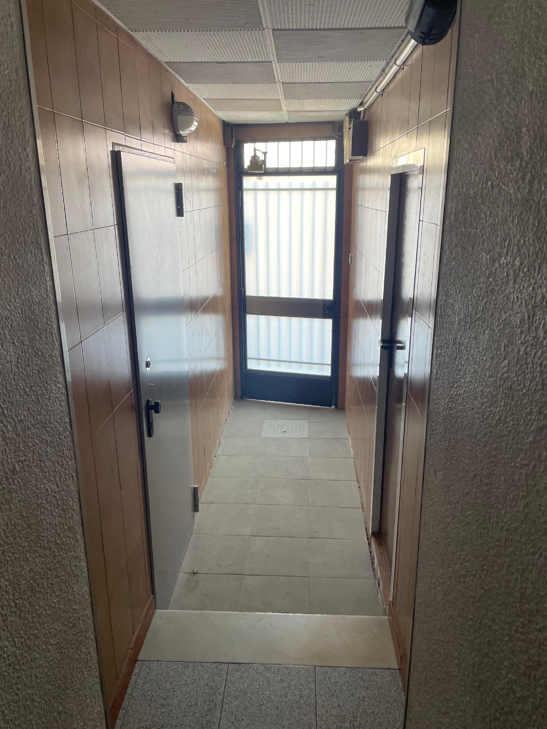 Imagen 9 Apartamento en venta en Hospitalet De Llobregat L´ / Junto al metro santa eulalia linea 1