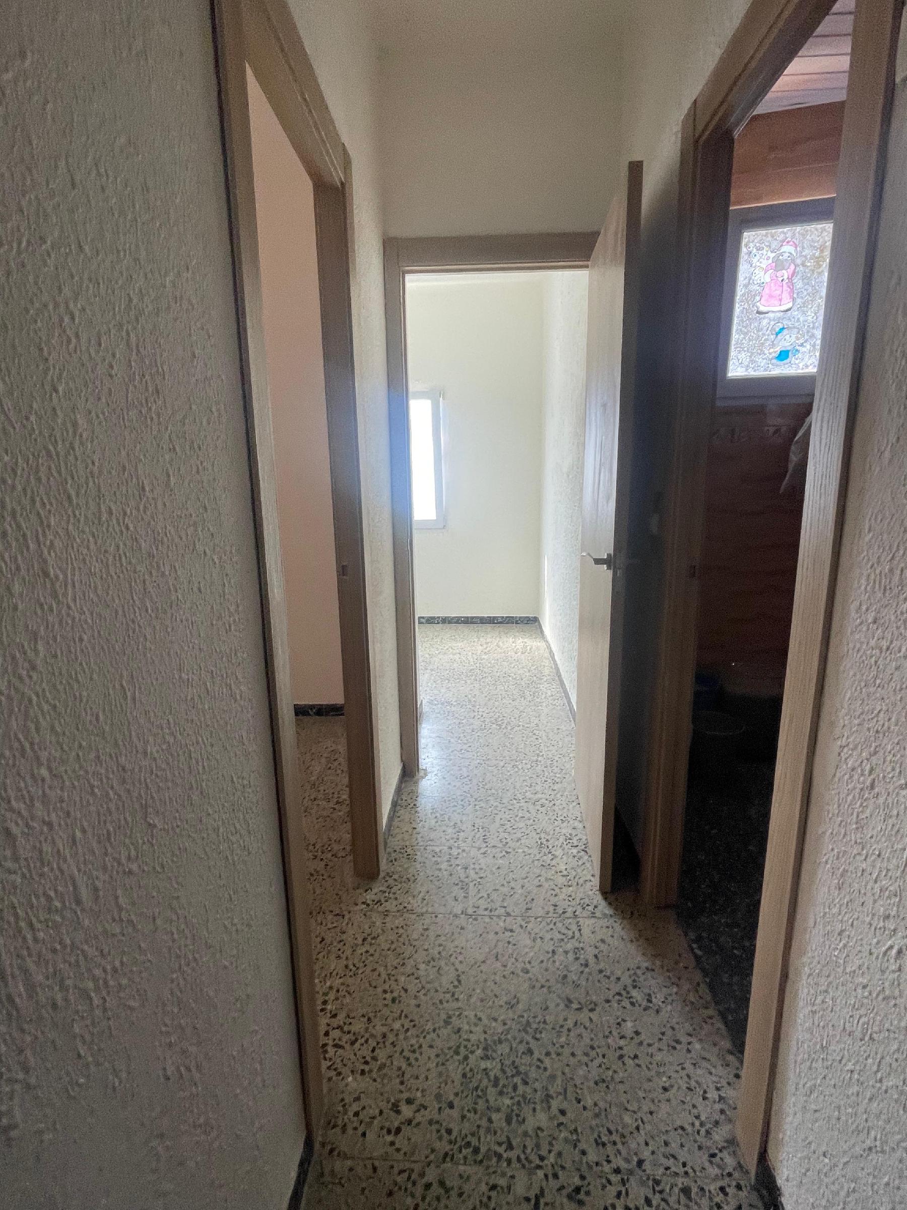 Imagen 7 Apartamento en venta en Hospitalet De Llobregat L´ / Junto al metro santa eulalia linea 1