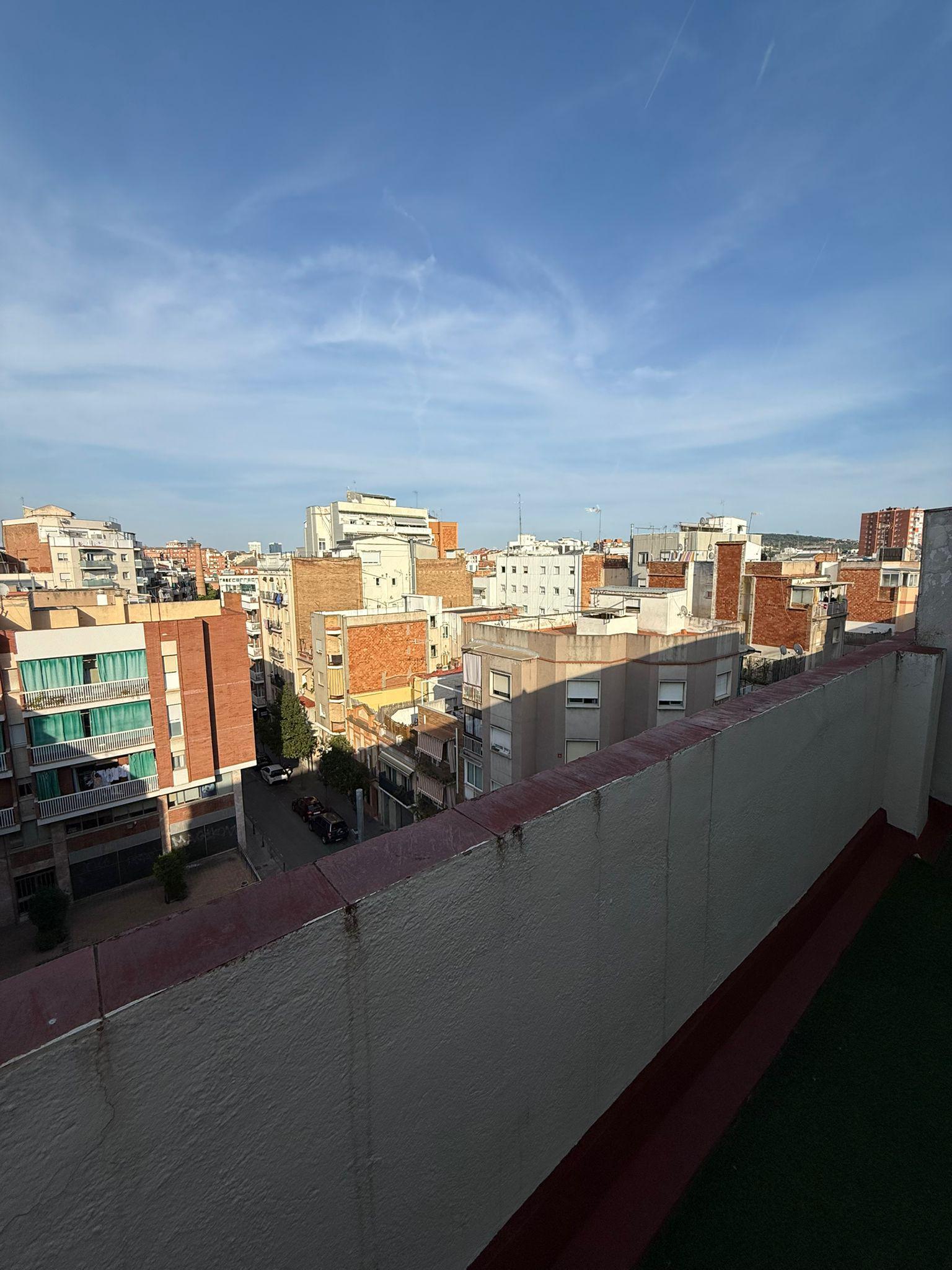 Imagen 3 Ático en venta en Hospitalet De Llobregat L´ / A tan solo una calle de Barcelonacalle R...