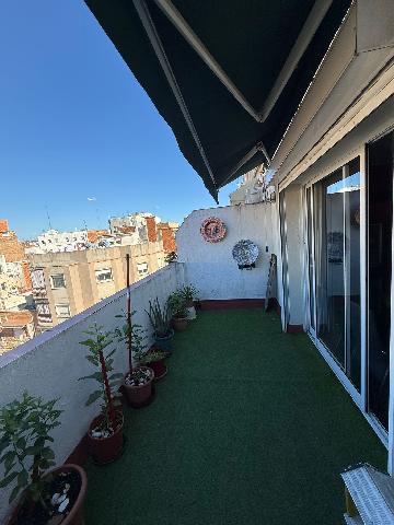 Imagen 1 Inmueble 299231 - Ático en venta en Hospitalet De Llobregat (L´) / A tan solo una calle de Barcelona(calle R...