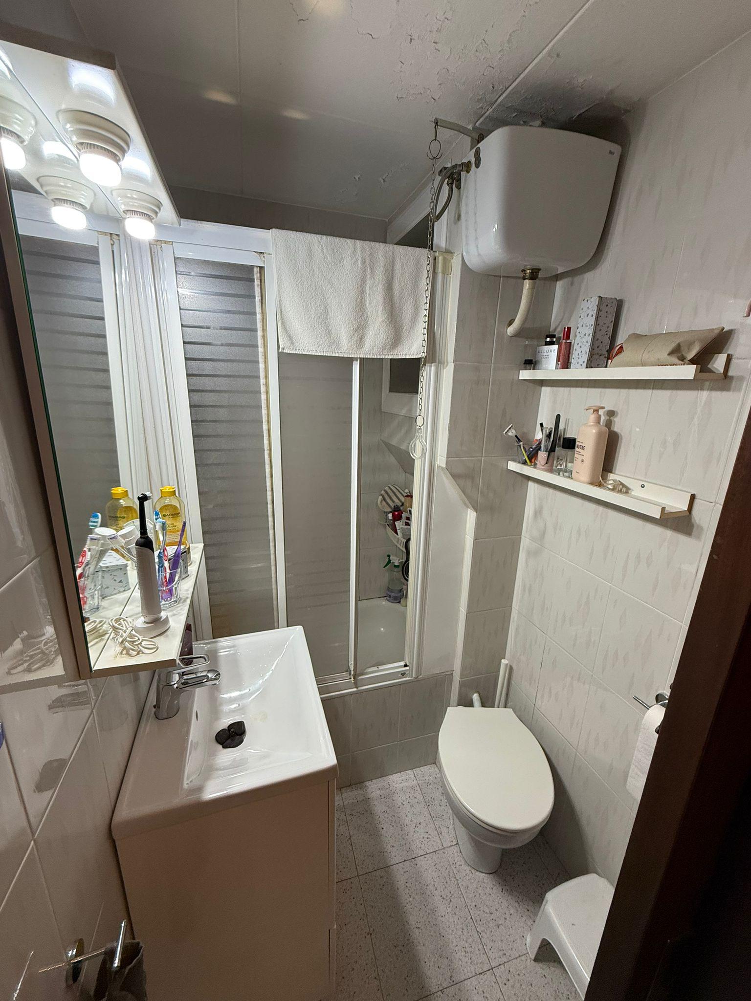 Imagen 6 Piso en venta en Hospitalet De Llobregat L´ / Junto al metro de la Torrasa linea roja