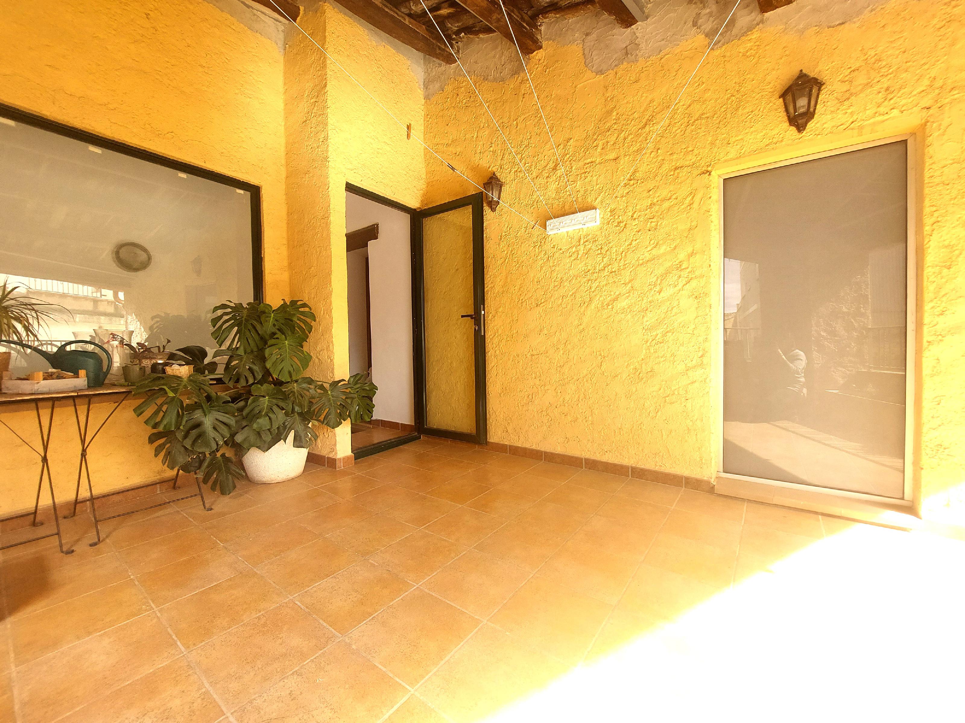 Imagen 4 Casa en venta en Olesa De Montserrat / Zona Casc antic 