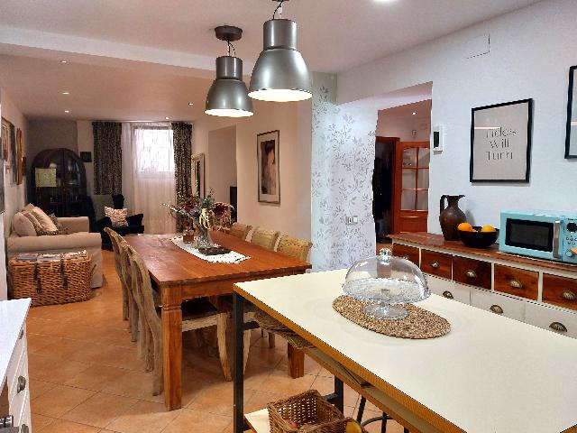 Imagen 7 Inmueble 282159 - Casa en venta en Olesa De Montserrat / Zona Casc antic 