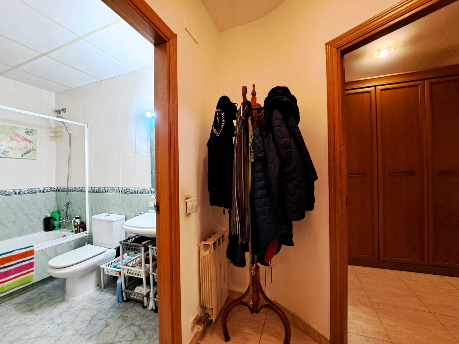 Imagen 25 Planta Baja en venta en Olesa De Montserrat / A prop de l´estació