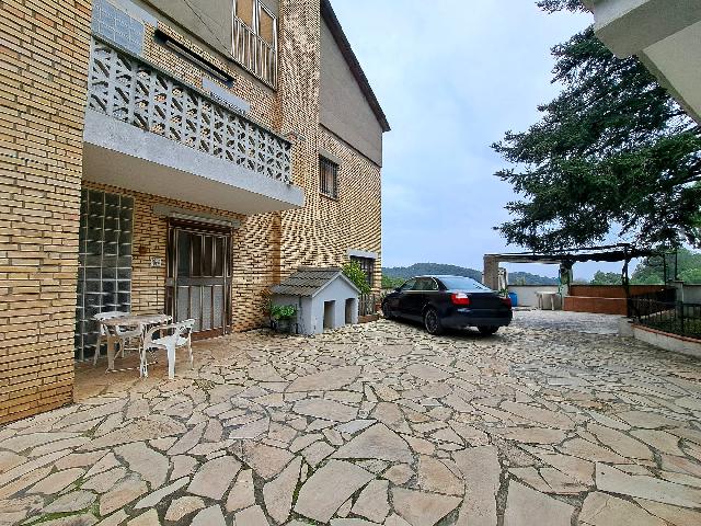 Imagen 33 Inmueble 290557 - Casa en venta en Olesa De Montserrat / Zona de les Llumbreras