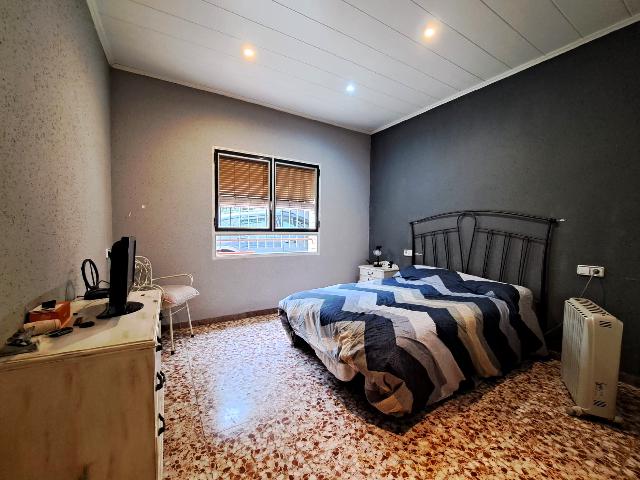 Imagen 14 Inmueble 290557 - Casa en venta en Olesa De Montserrat / Zona de les Llumbreras