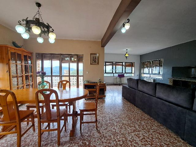 Imagen 8 Inmueble 290557 - Casa en venta en Olesa De Montserrat / Zona de les Llumbreras