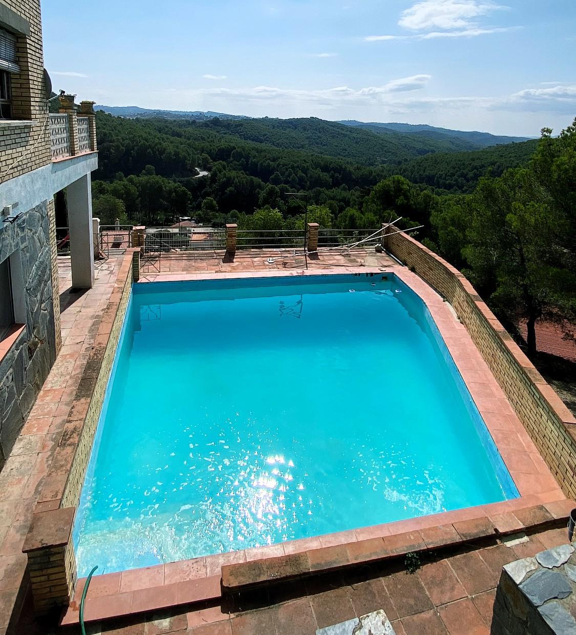 Imagen 2 Casa en venta en Olesa De Montserrat / Zona de les Llumbreras