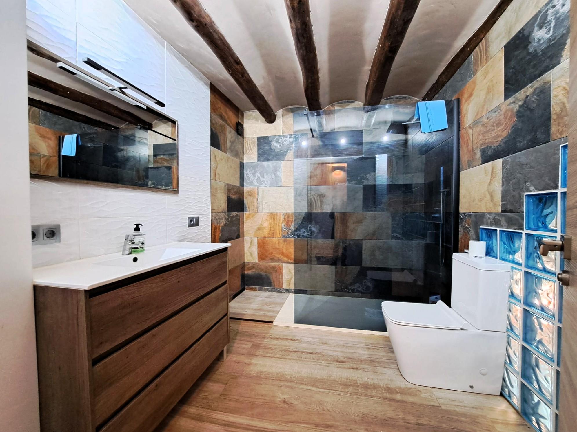 Imagen 10 Casa en venta en Olesa De Montserrat / Zona centre - Casc Antic