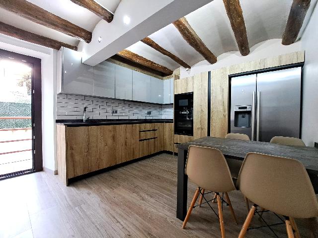 Imagen 8 Inmueble 290783 - Casa en venta en Olesa De Montserrat / Zona centre - Casc Antic