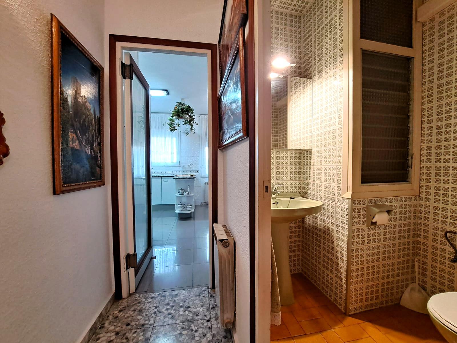 Imagen 12 Casa en venta en Olesa De Montserrat / Zona centre, a prop de la Passió