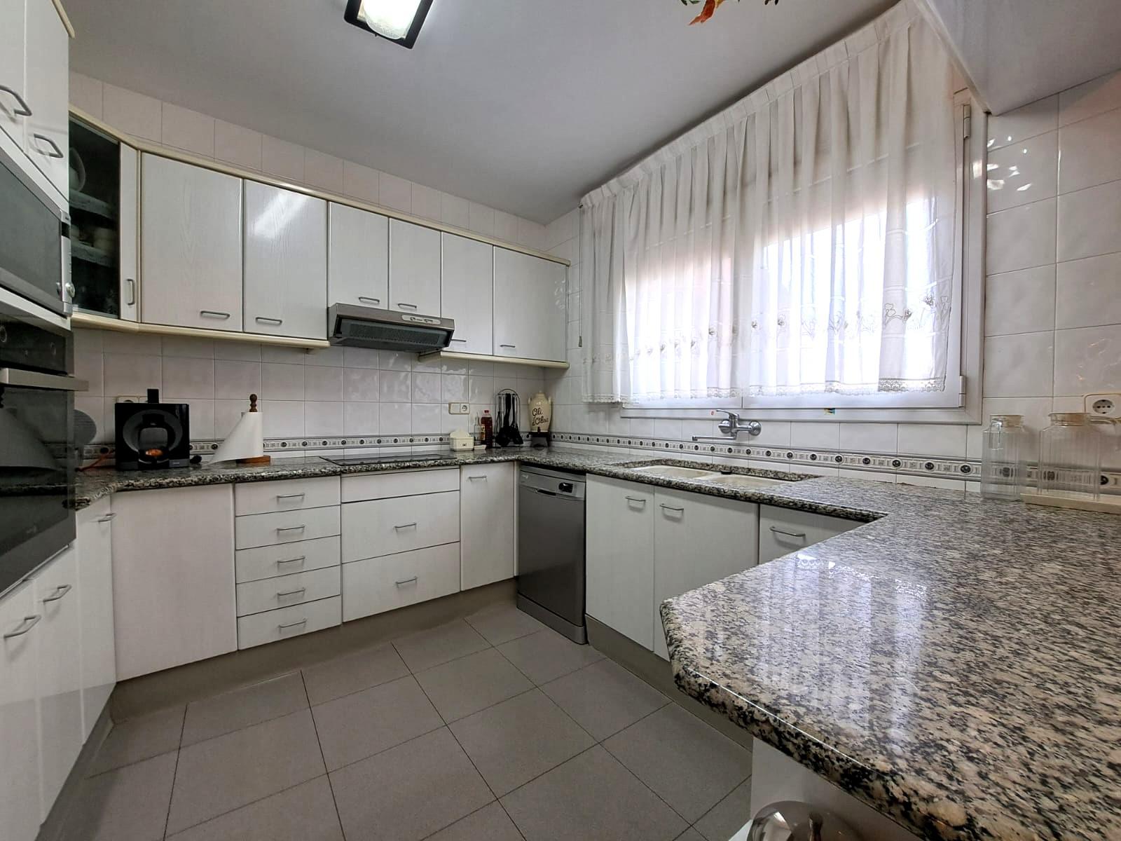 Imagen 9 Casa en venta en Olesa De Montserrat / Zona centre, a prop de la Passió