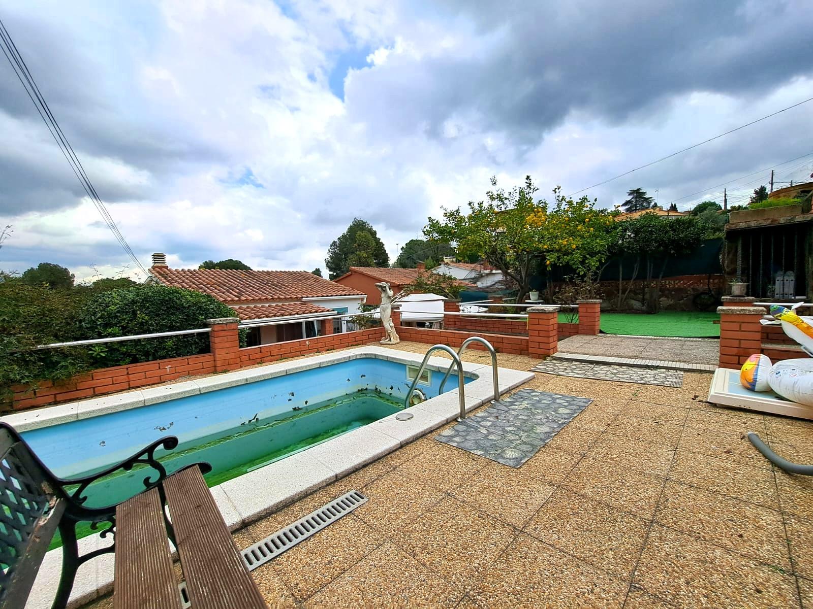 Imagen 4 Casa en venta en Esparreguera / Urbanización Mas d´en Gall