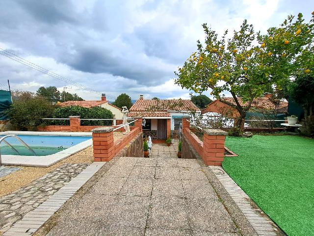 Imagen 1 Inmueble 291605 - Casa en venta en Esparreguera / Urbanización Mas d´en Gall