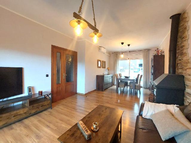 Imagen 5 Inmueble 296639 - Casa en venta en Olesa De Montserrat / Zona Les Planes