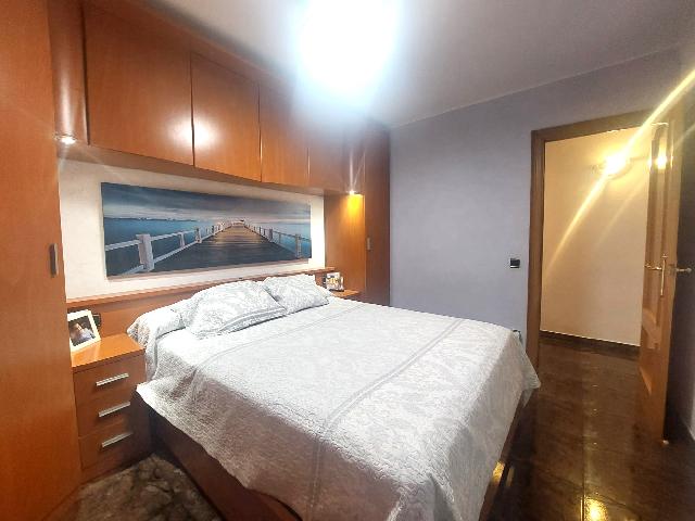 Imagen 1 Inmueble 296870 - Piso en venta en Esparreguera /  Barri      Font           