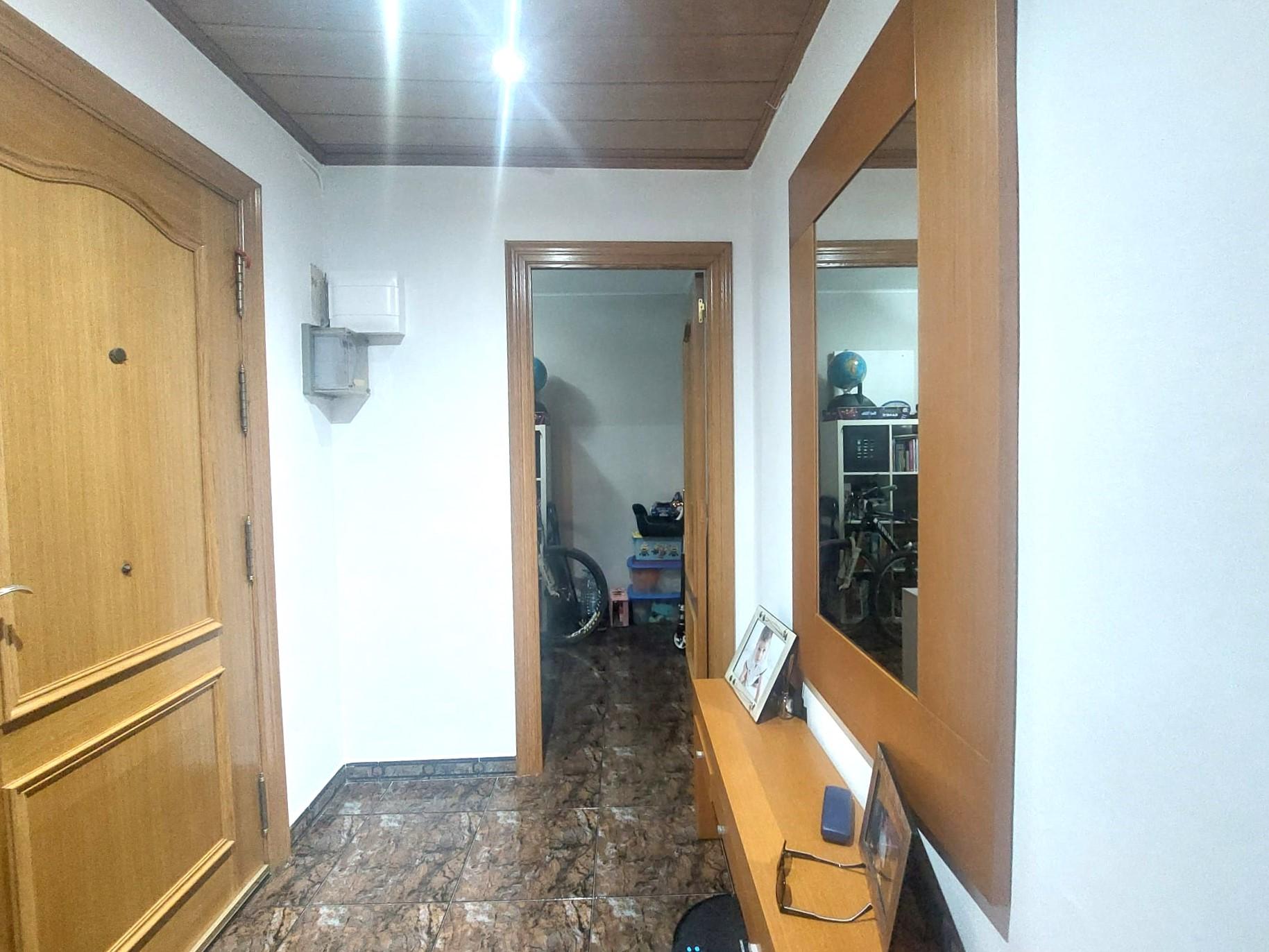 Imagen 12 Piso en venta en Esparreguera /  Barri      Font           