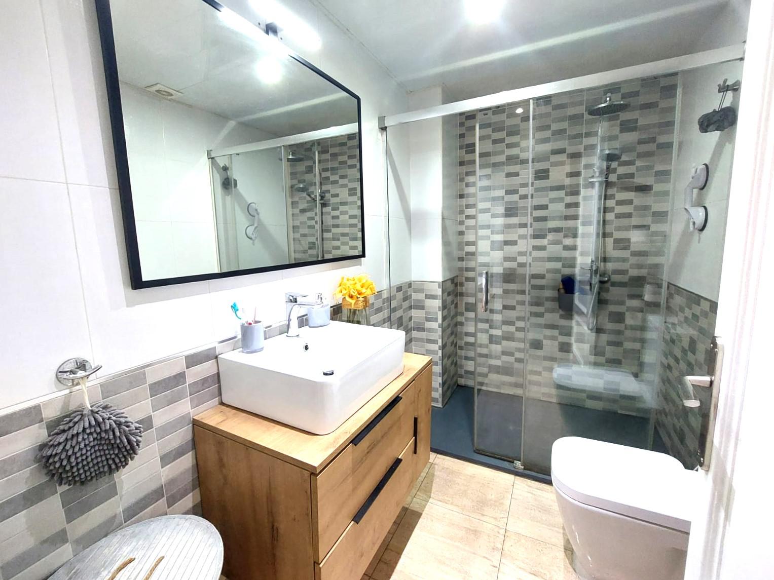 Imagen 21 Casa Adosada en venta en Abrera / Zona casc antic