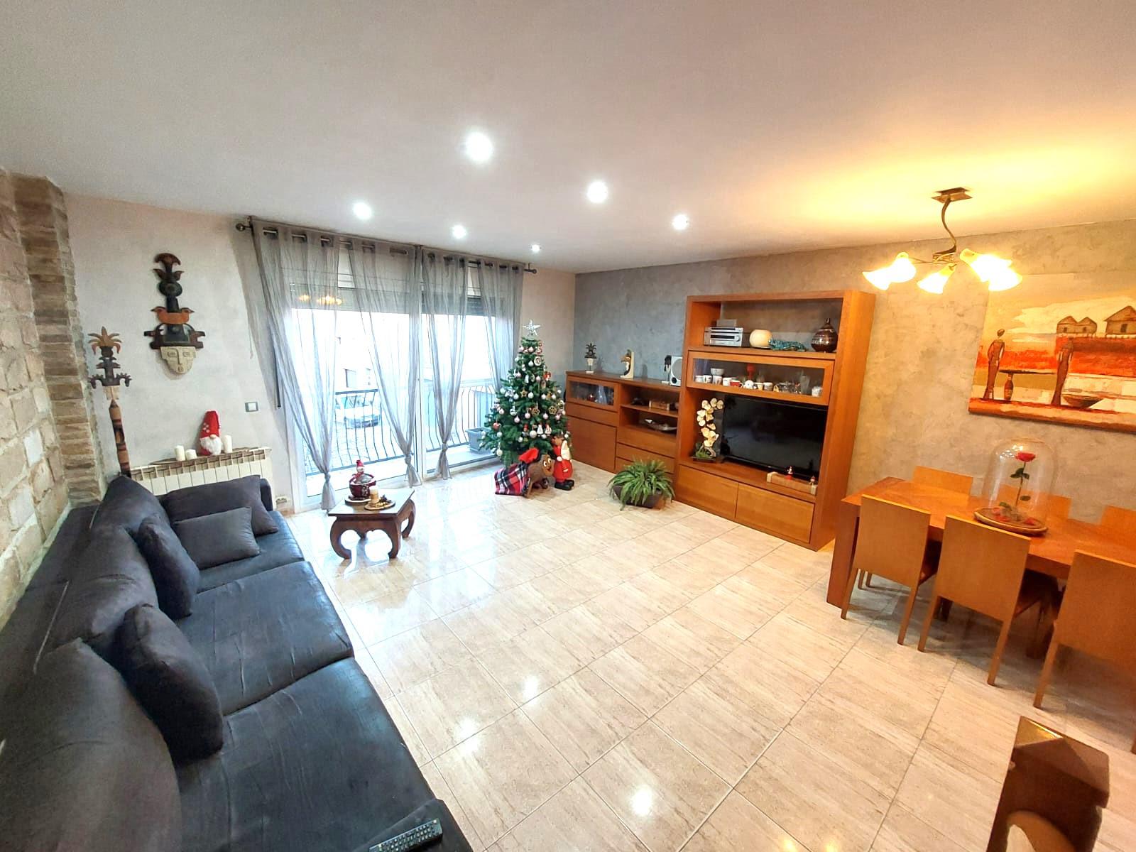 Imagen 9 Casa Adosada en venta en Abrera / Zona casc antic