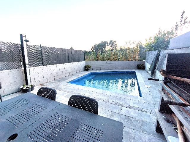 Imagen 3 Inmueble 299426 - Casa Adosada en venta en Abrera / Zona casc antic