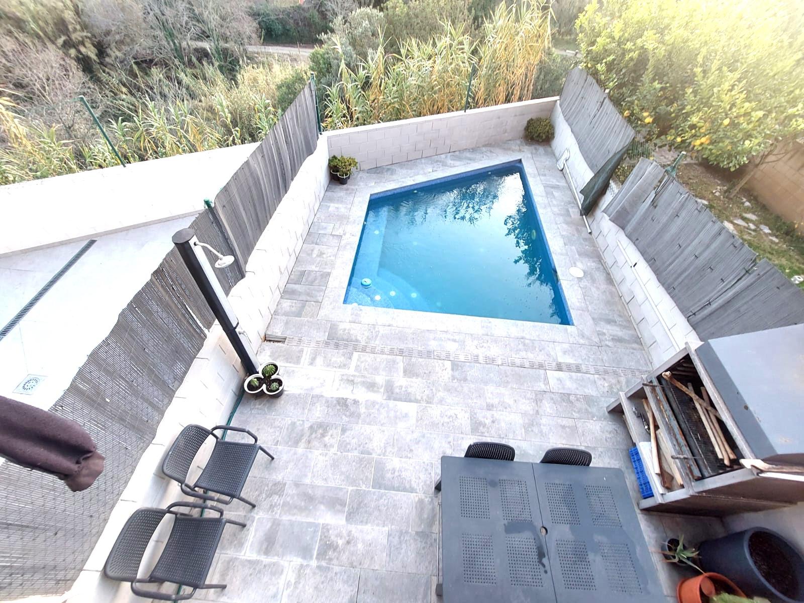 Imagen 4 Casa Adosada en venta en Abrera / Zona casc antic