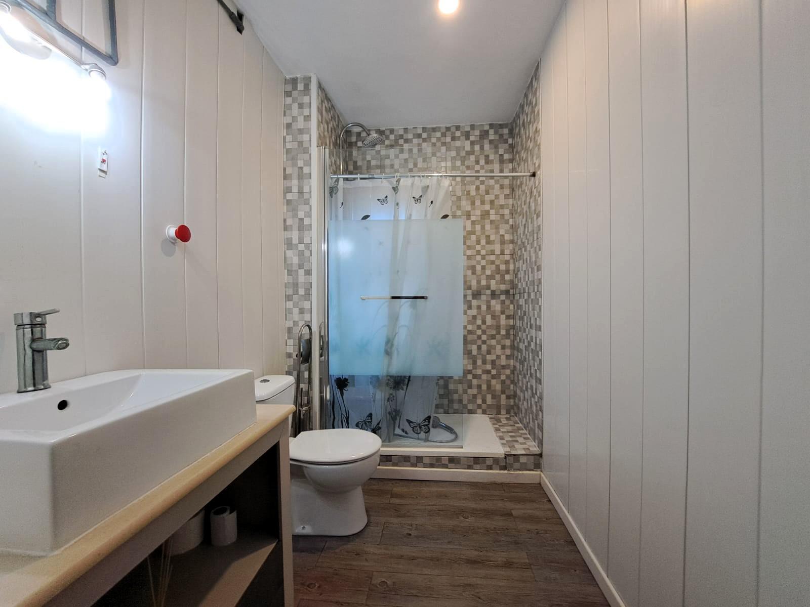 Imagen 18 Piso en venta en Monistrol De Montserrat / Junto Hostal la Barca