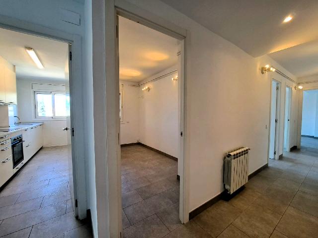 Imagen 12 Inmueble 300006 - Piso en venta en Abrera / Zona centre - Ajuntament