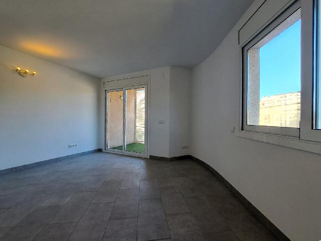 Imagen 6 Inmueble 300006 - Piso en venta en Abrera / Zona centre - Ajuntament