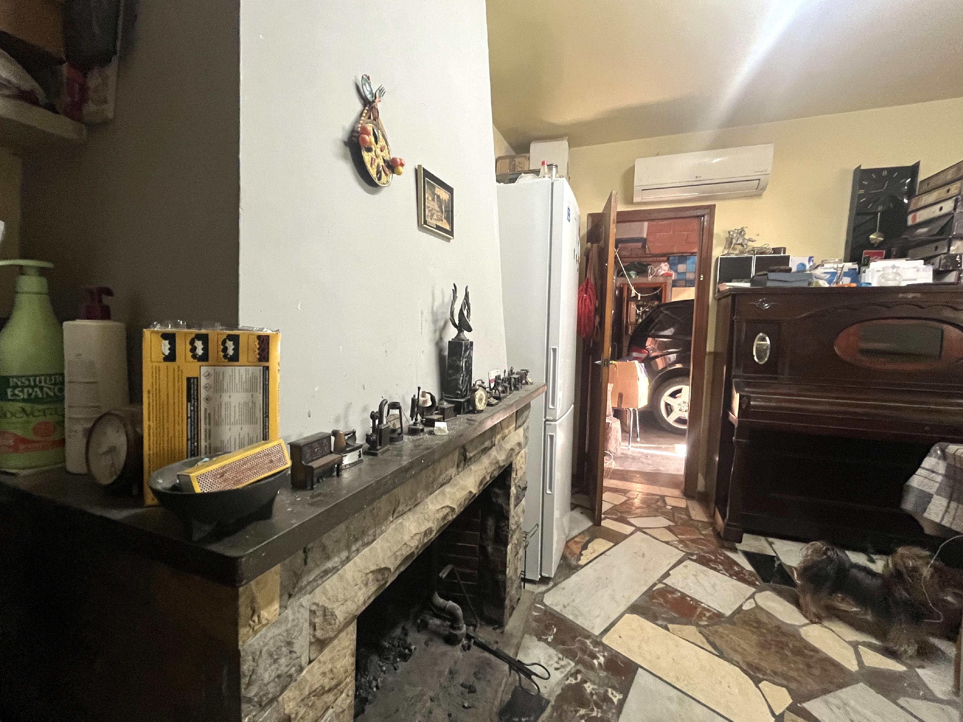 Imagen 1 Casa Pareada en venta en Sant Vicenç De Castellet / Zona deportiva, junto oficina de Correos