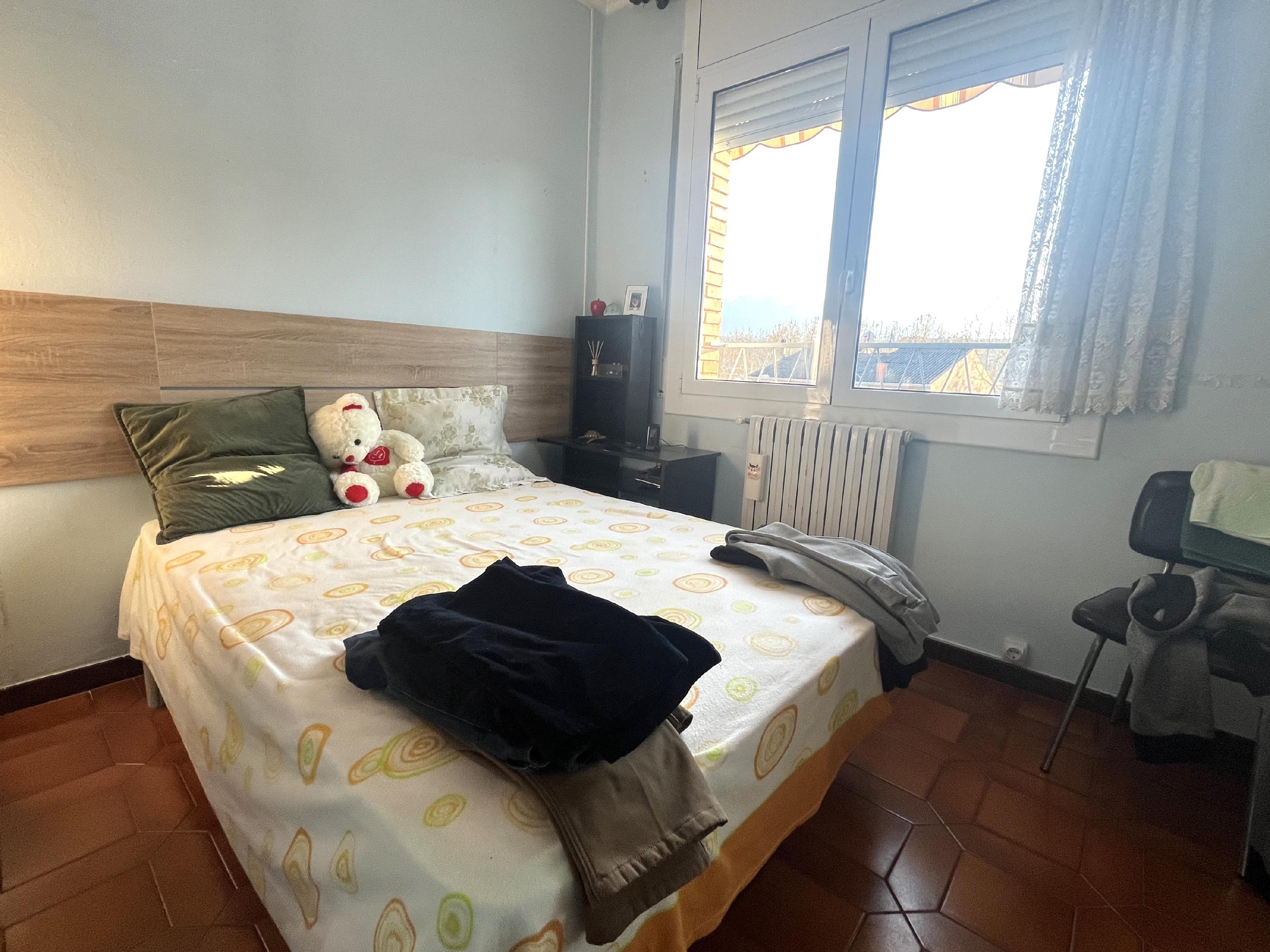 Imagen 15 Casa Pareada en venta en Sant Vicenç De Castellet / Zona deportiva, junto oficina de Correos