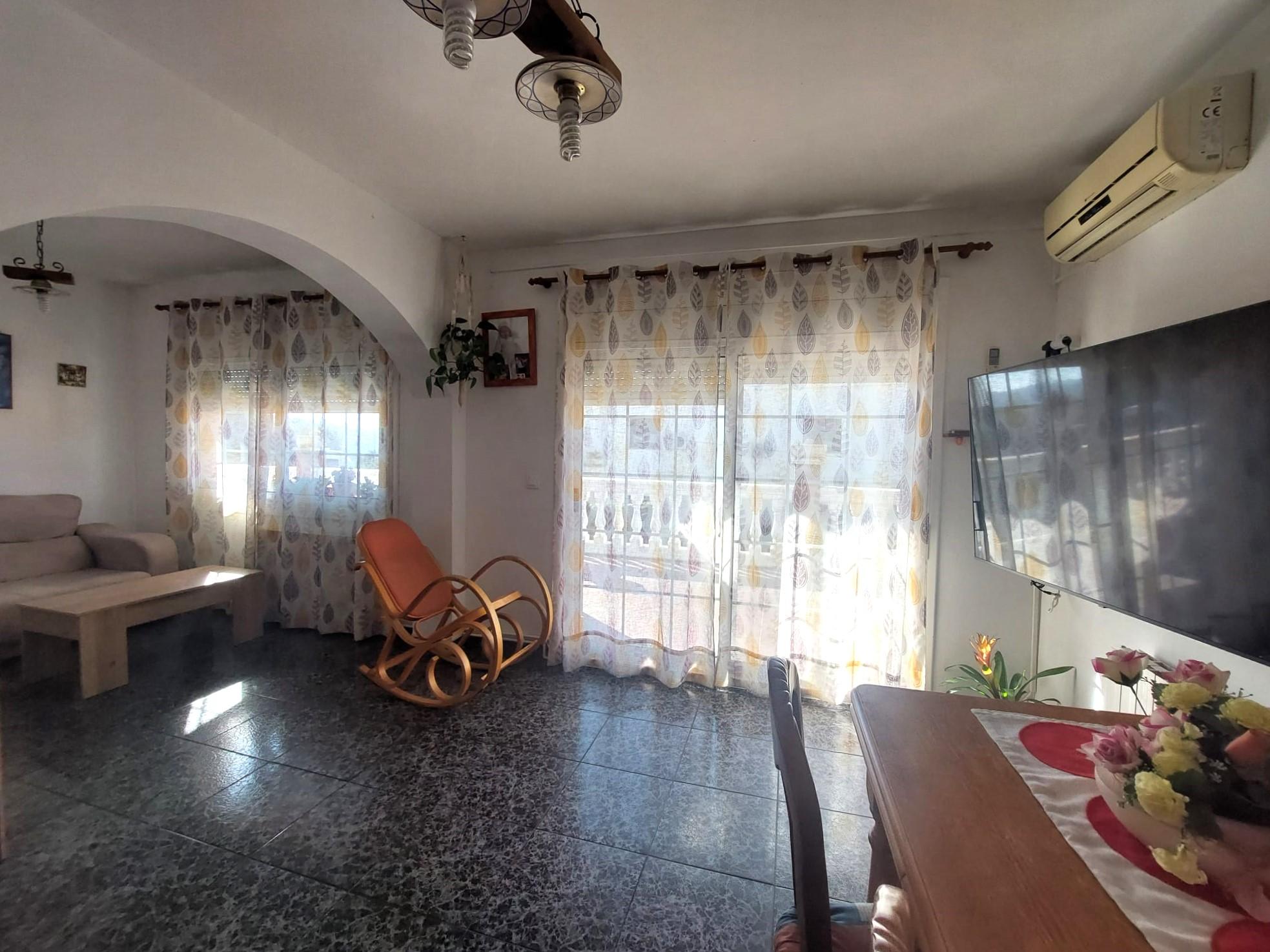 Imagen 5 Casa en venta en Olesa De Montserrat / Cerca del supermercado Dia. 