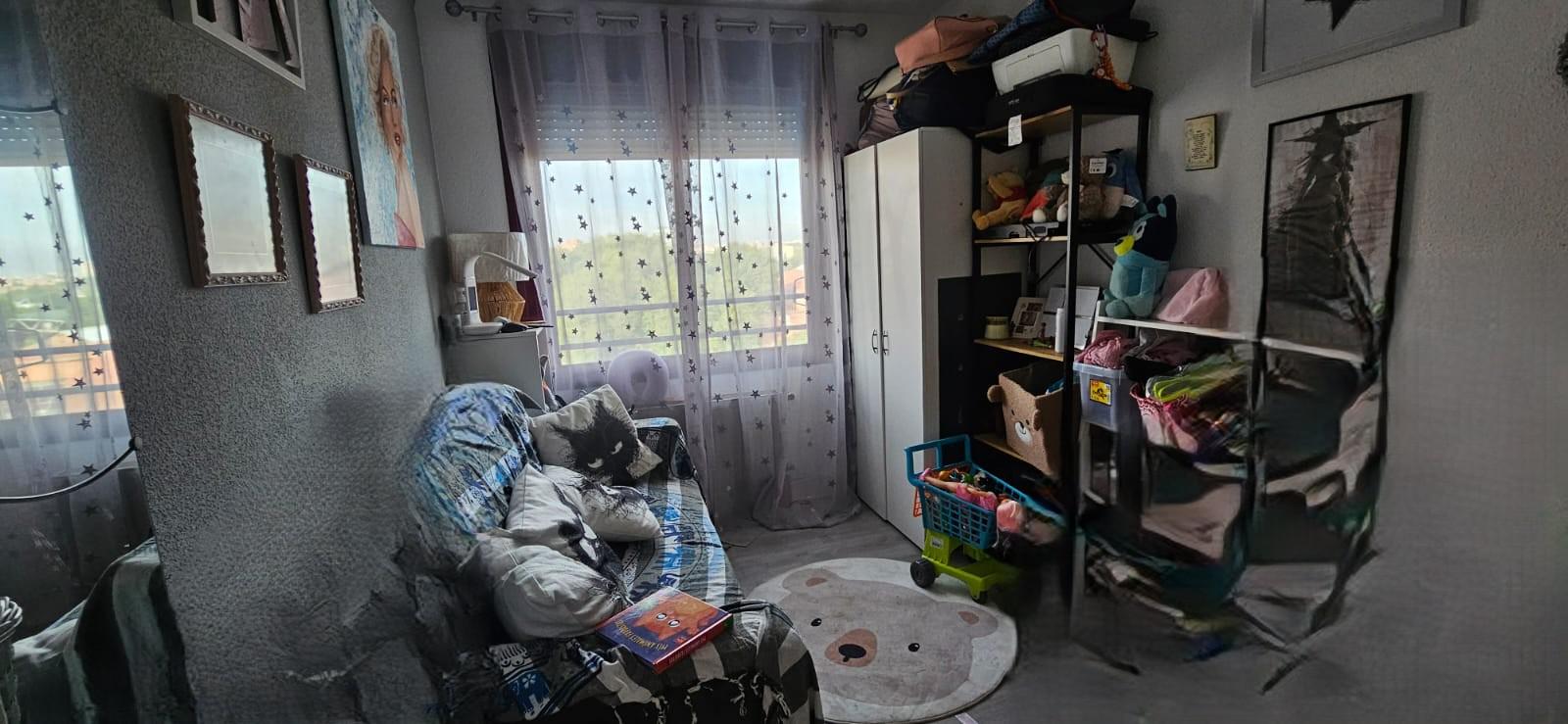 Imagen 10 Piso en venta en Madrid / Cercano al Metro Linea 3 San Fermín -Orcasur. 