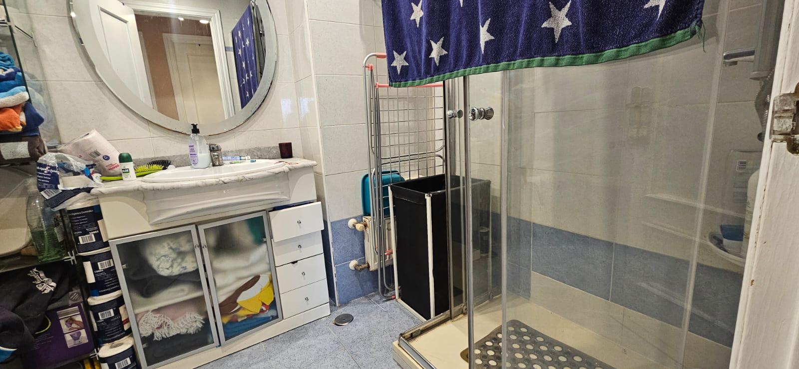 Imagen 15 Piso en venta en Madrid / Cercano al Metro Linea 3 San Fermín -Orcasur. 