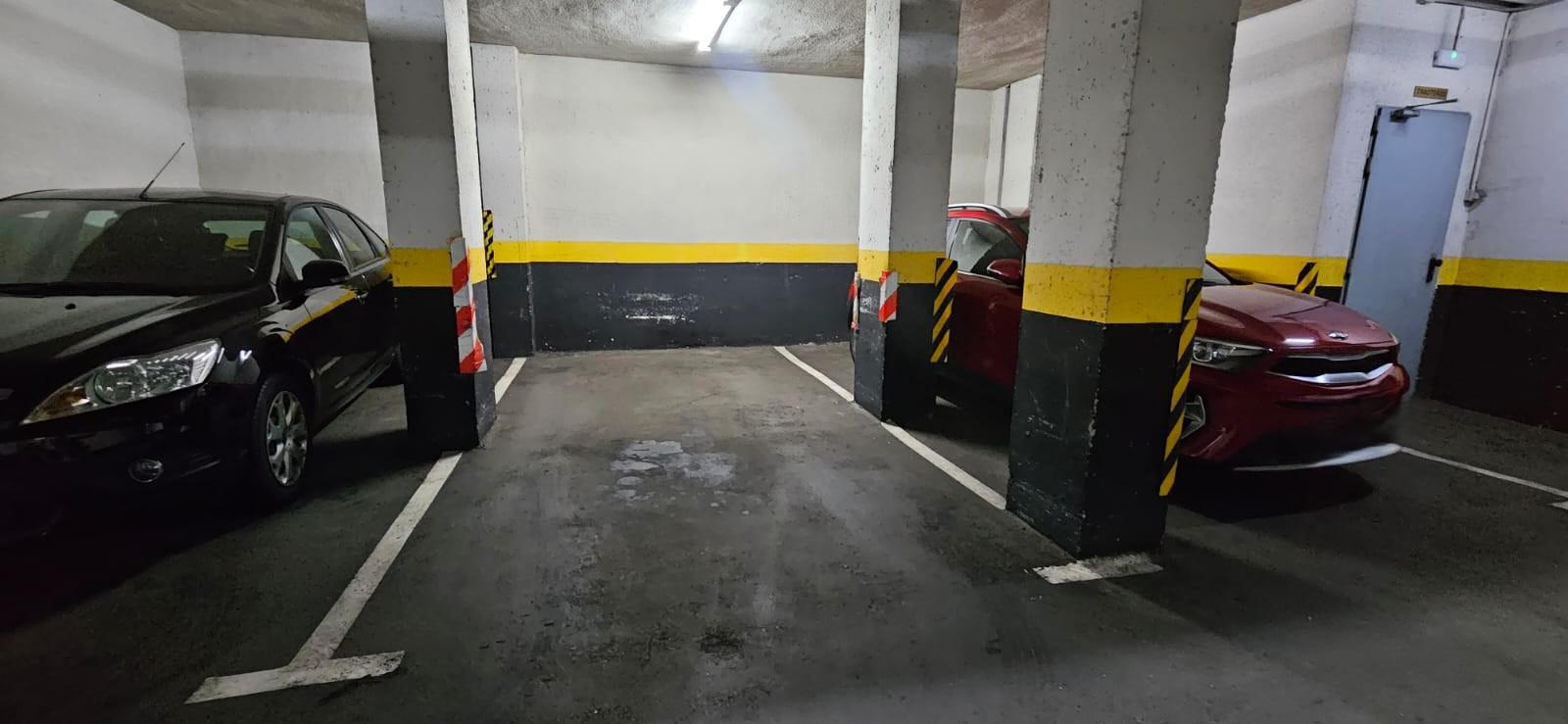 Imagen 23 Piso en venta en Madrid / Cercano al Metro Linea 3 San Fermín -Orcasur. 