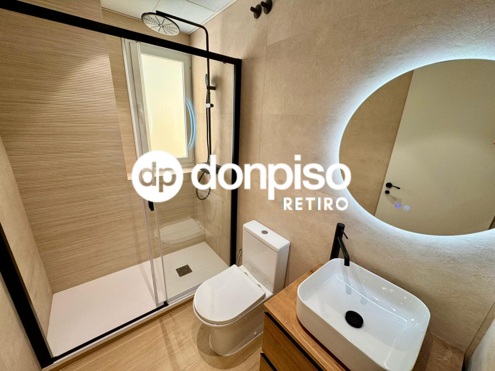 Imagen 8 Piso en venta en Madrid / Frente a los jardines de Sabatini