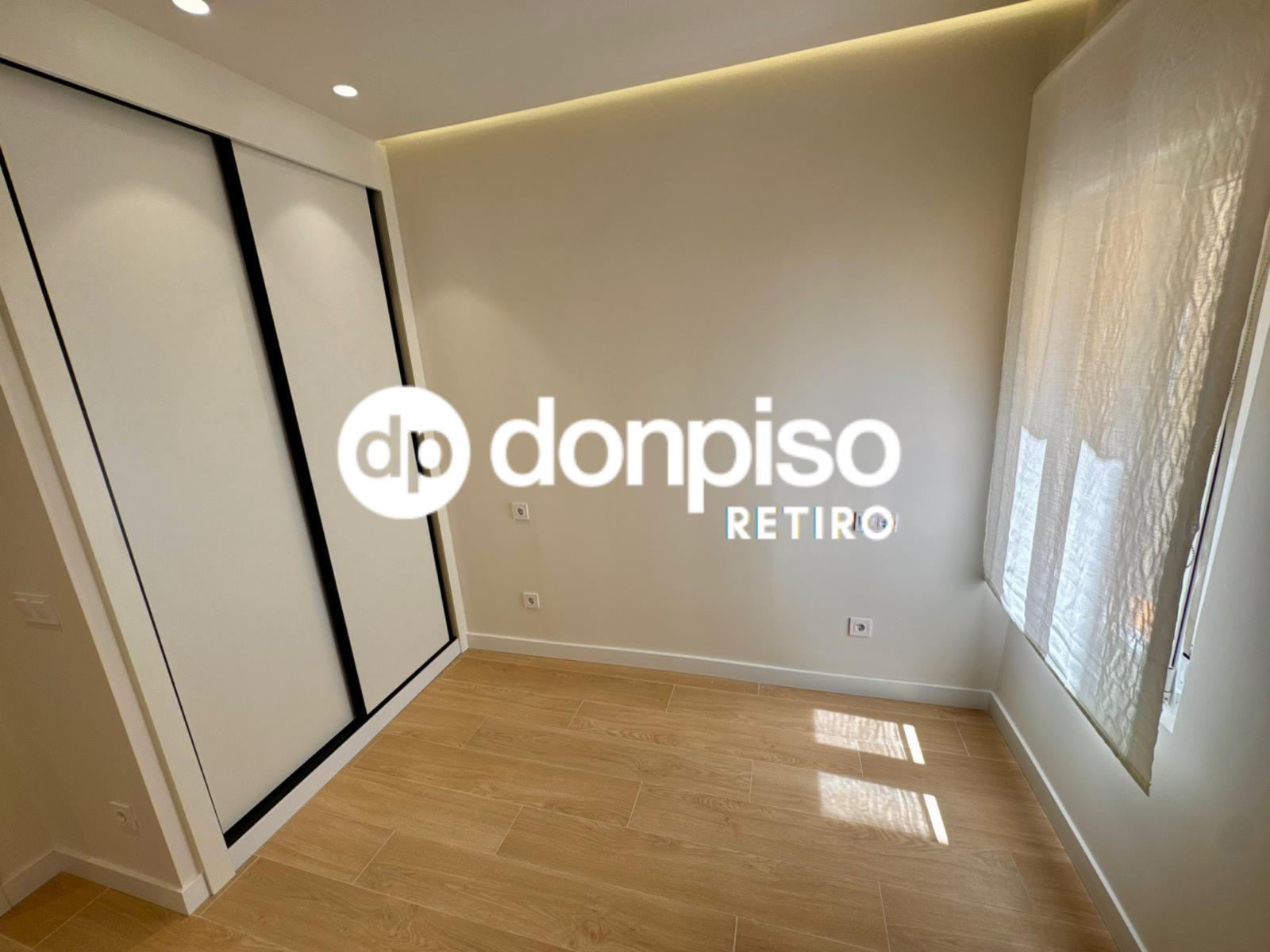 Imagen 7 Piso en venta en Madrid / Frente a los jardines de Sabatini