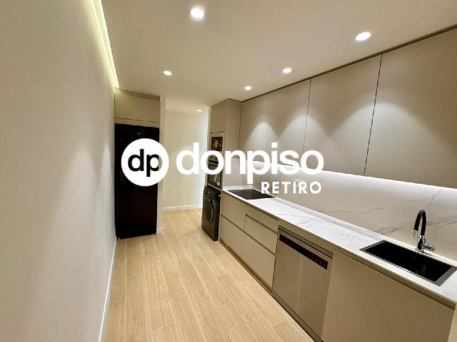 Imagen 4 Inmueble 295144 - Piso en venta en Madrid / Frente a los jardines de Sabatini