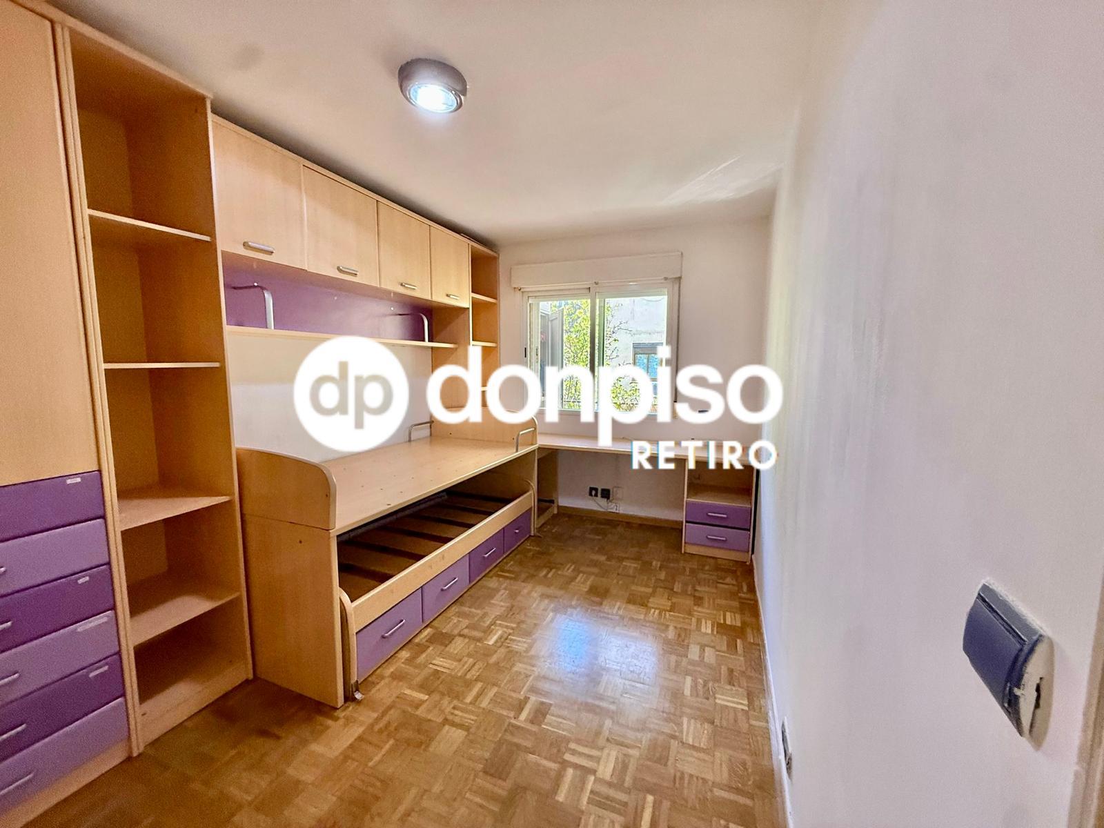 Imagen 1 Piso en venta en Madrid / Cerca del puente de vallecas