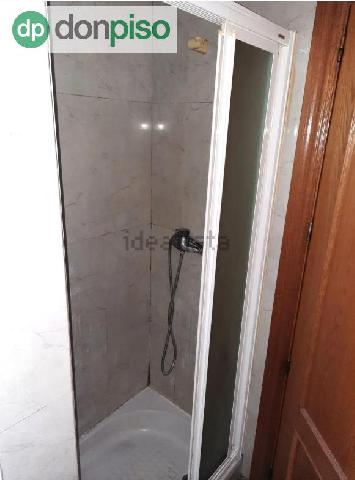Imagen 5 Inmueble 260588 - Piso en venta en Santander / Junto al ascensor que comunica con la calle Alta