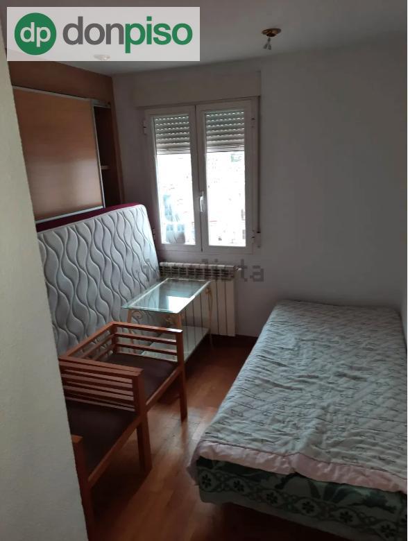 Imagen 3 Piso en venta en Santander / Junto al ascensor que comunica con la calle Alta