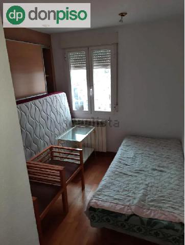 Imagen 3 Inmueble 260588 - Piso en venta en Santander / Junto al ascensor que comunica con la calle Alta