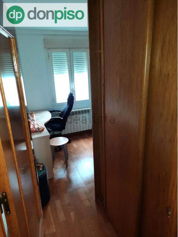 Imagen 7 Piso en venta en Santander / Junto al ascensor que comunica con la calle Alta